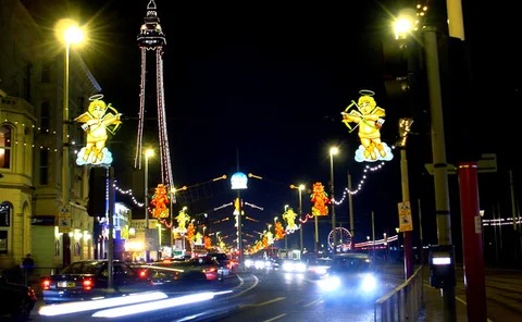 blackpool-illuminations-and-tower