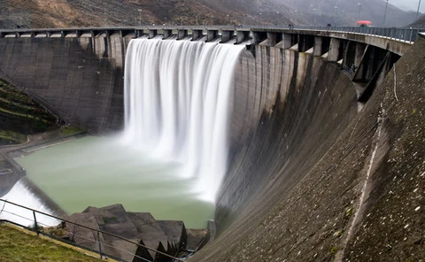 dam-break-waters-may2014