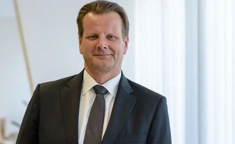 ubs-bussmann-0127