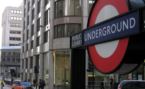 london-underground-sign-city