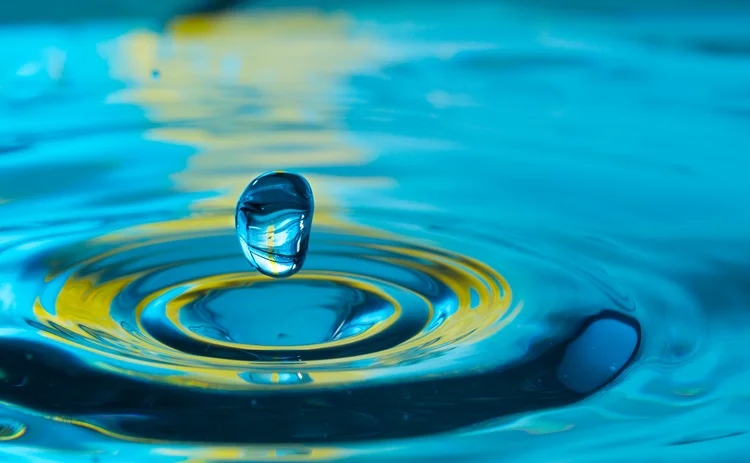 liquid-liquidity-water drop