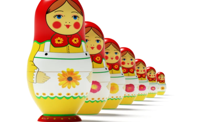 russian-dolls-shutterstock-29609623