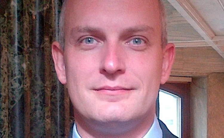 andew-knowles-cropped andew-knowles-cropped