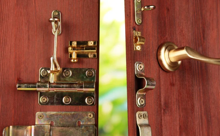 locks-door-cyber-threat-waters-july2014 locks-door-cyber-threat-waters-july2014