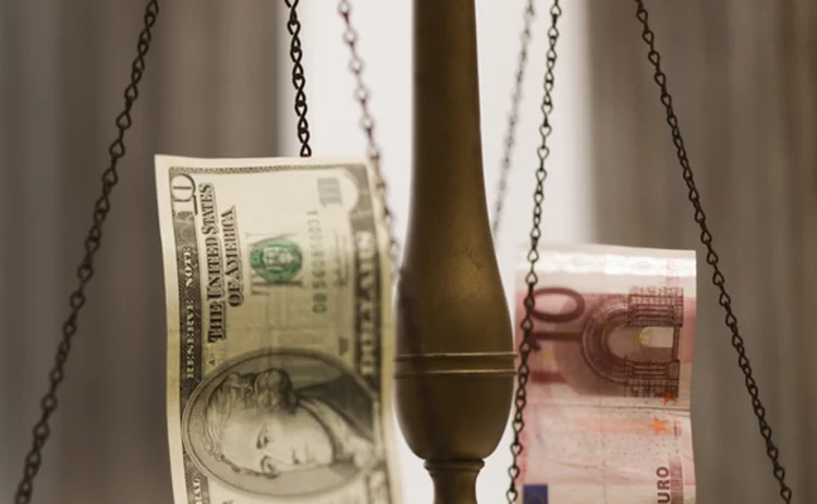 Currencies in the balance Currencies in the balance