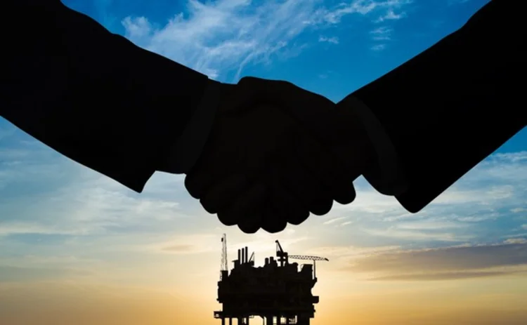 handshake-agreement-energy-sector