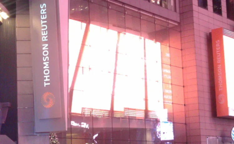 thomson-reuters-times-square-night