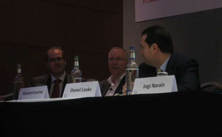 efis-tech-panel-francis-madden-richard-croucher-daniel-cooke