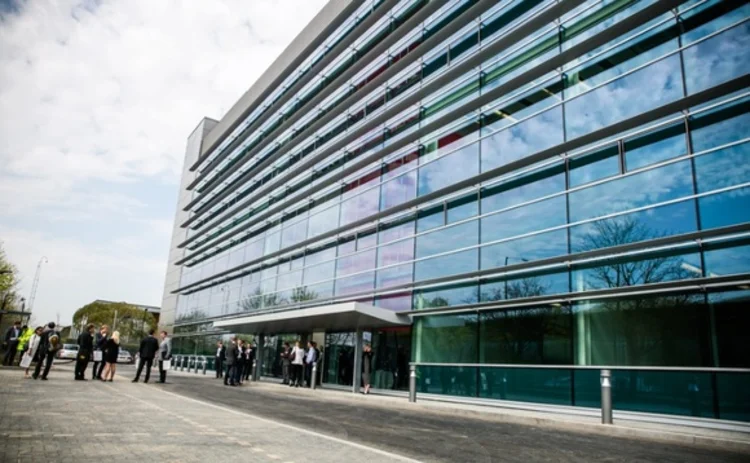 Equinix gives V3 a tour of its new LD6 data centre in Slough 