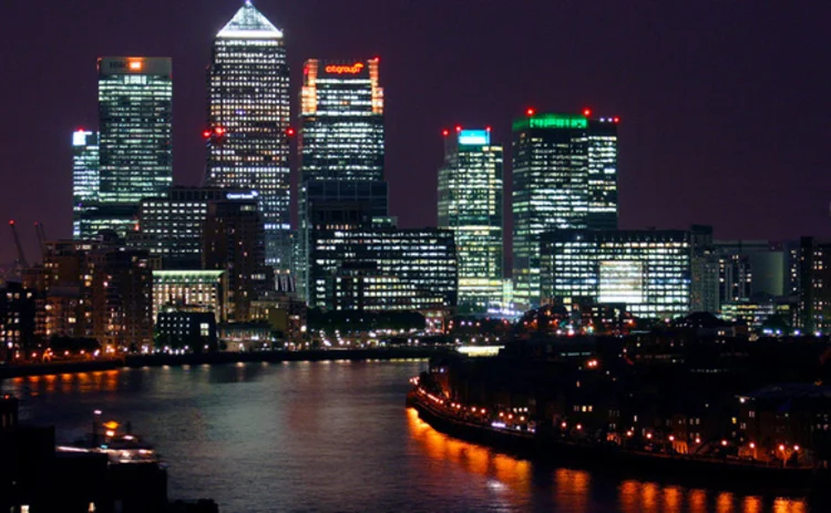 London's Canary Wharf at night