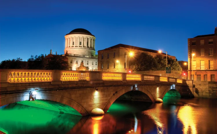 dublin-liffey-at-night-web dublin-liffey-at-night-web