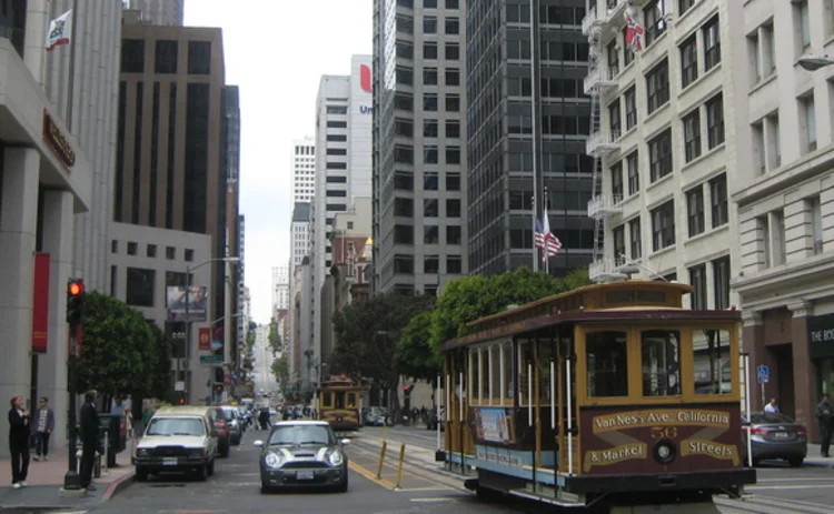 downtown-san-francisco-tram-trolley-cable-car downtown-san-francisco-tram-trolley-cable-car
